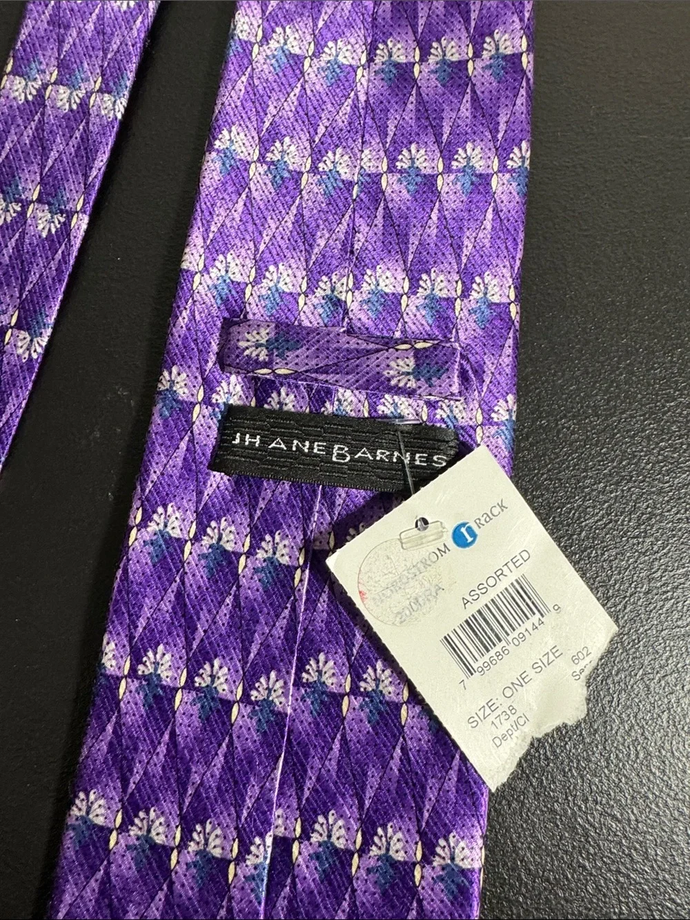 NEW Jhane Barnes mens purple geometric 100% silk neck tie NWT
